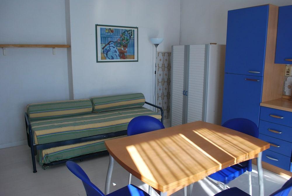 Residence Orchidea Diano Marina Buitenkant foto